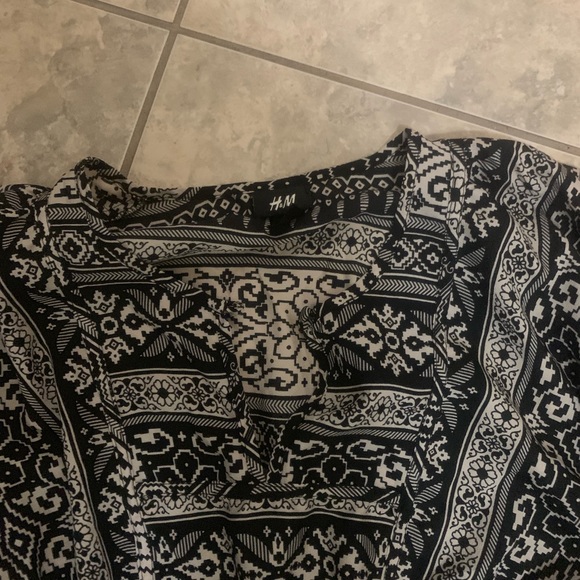 🚨🚨price drop🚨🚨Black and white patterned to - Picture 6 of 8